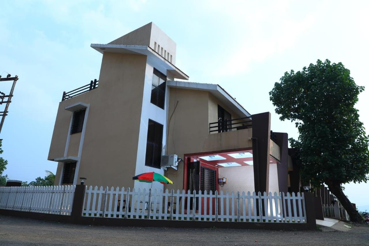 Akshaya Villa Lonavala Eksteriør billede